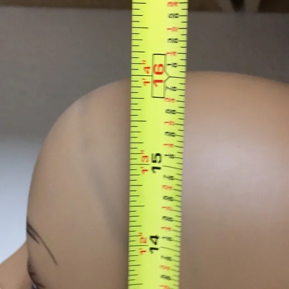 Motown Tress Mannequin Head - Picture 12 of 12